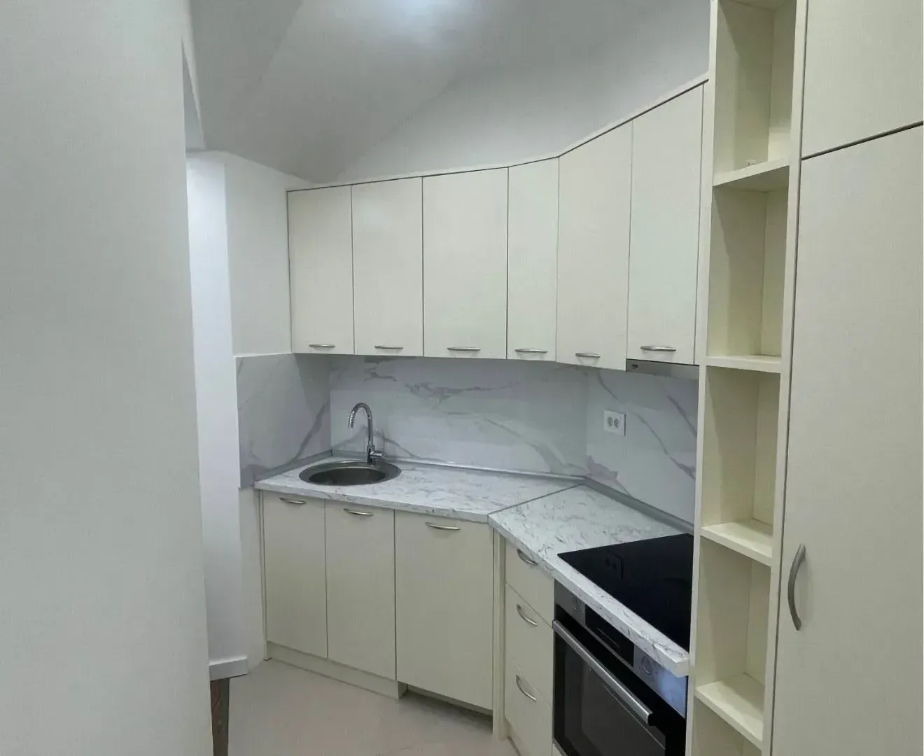 Izdavanje, dvosoban stan, 55m², Zagorič, Podgorica
