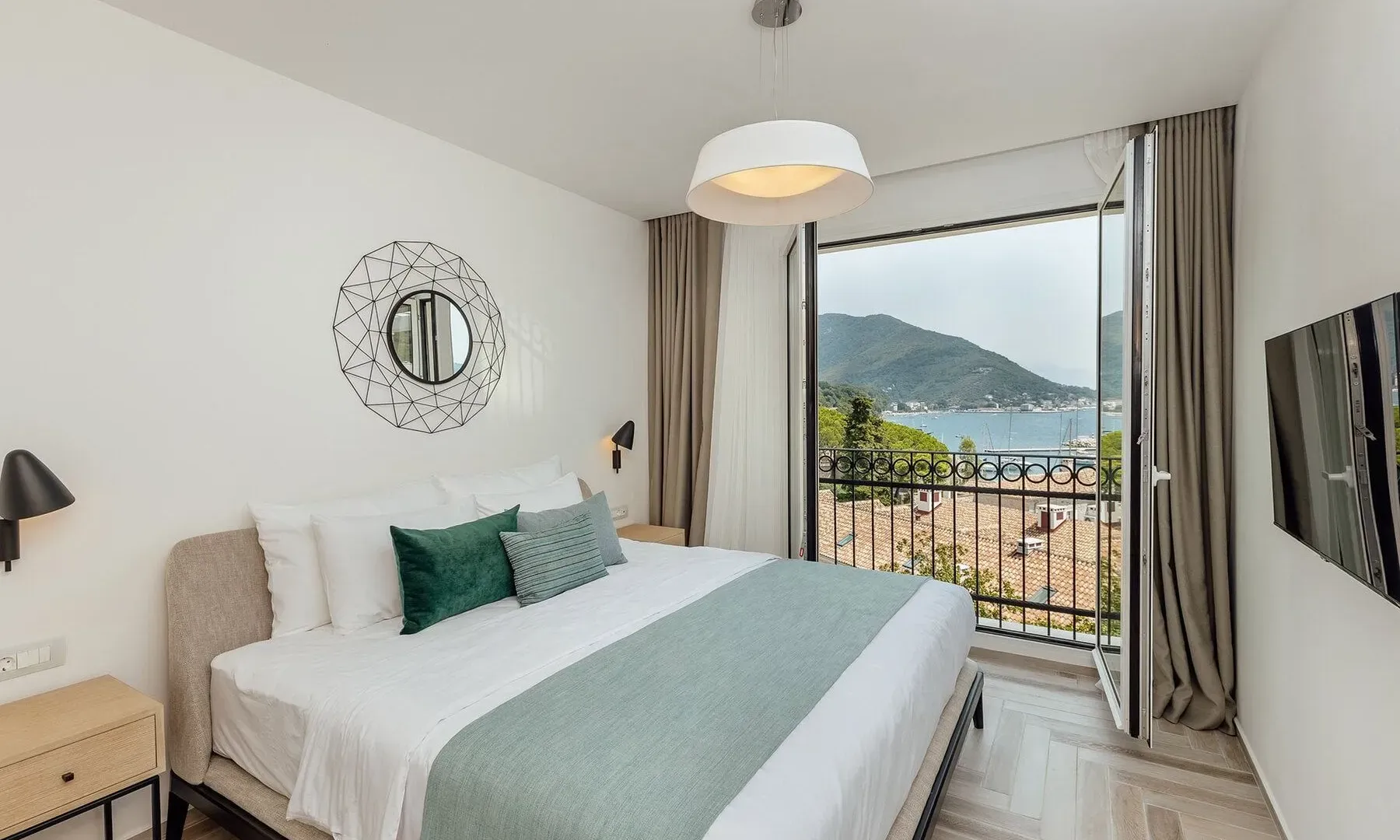 Sale, two bedroom apartment, 100m², Kotor, Crna Gora
