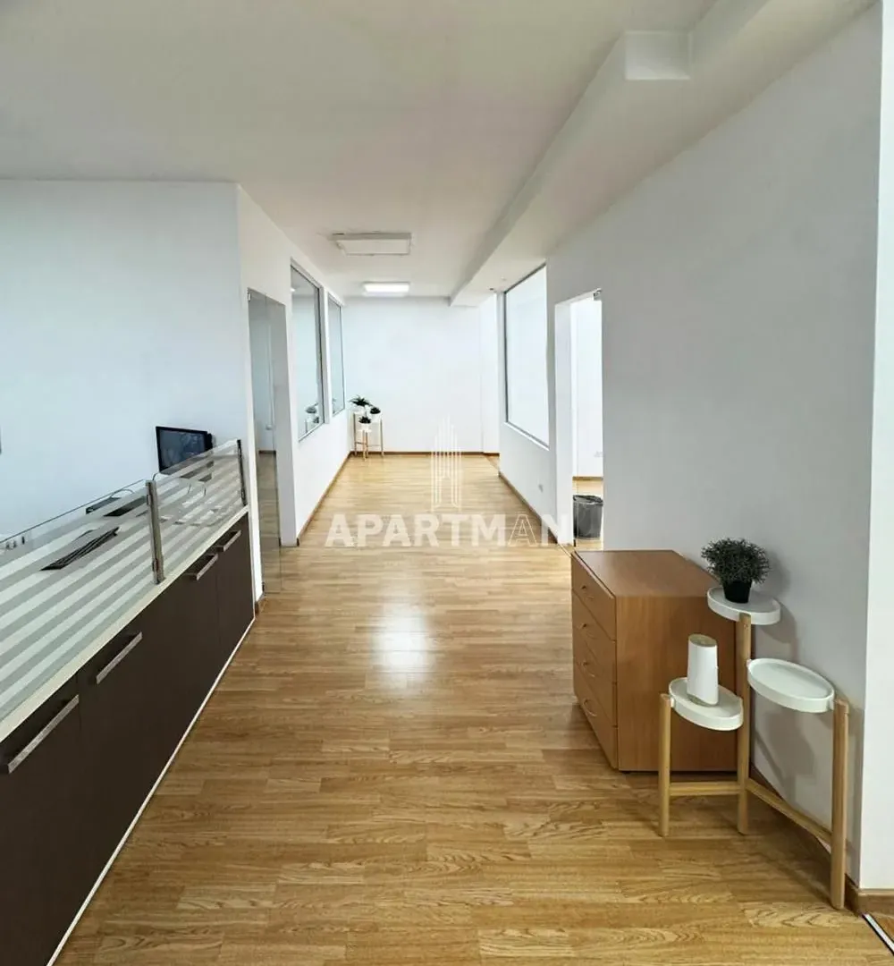 Rent, office space, 297m², Gradska Bolnica, Zvezdara Sve Podlokacije