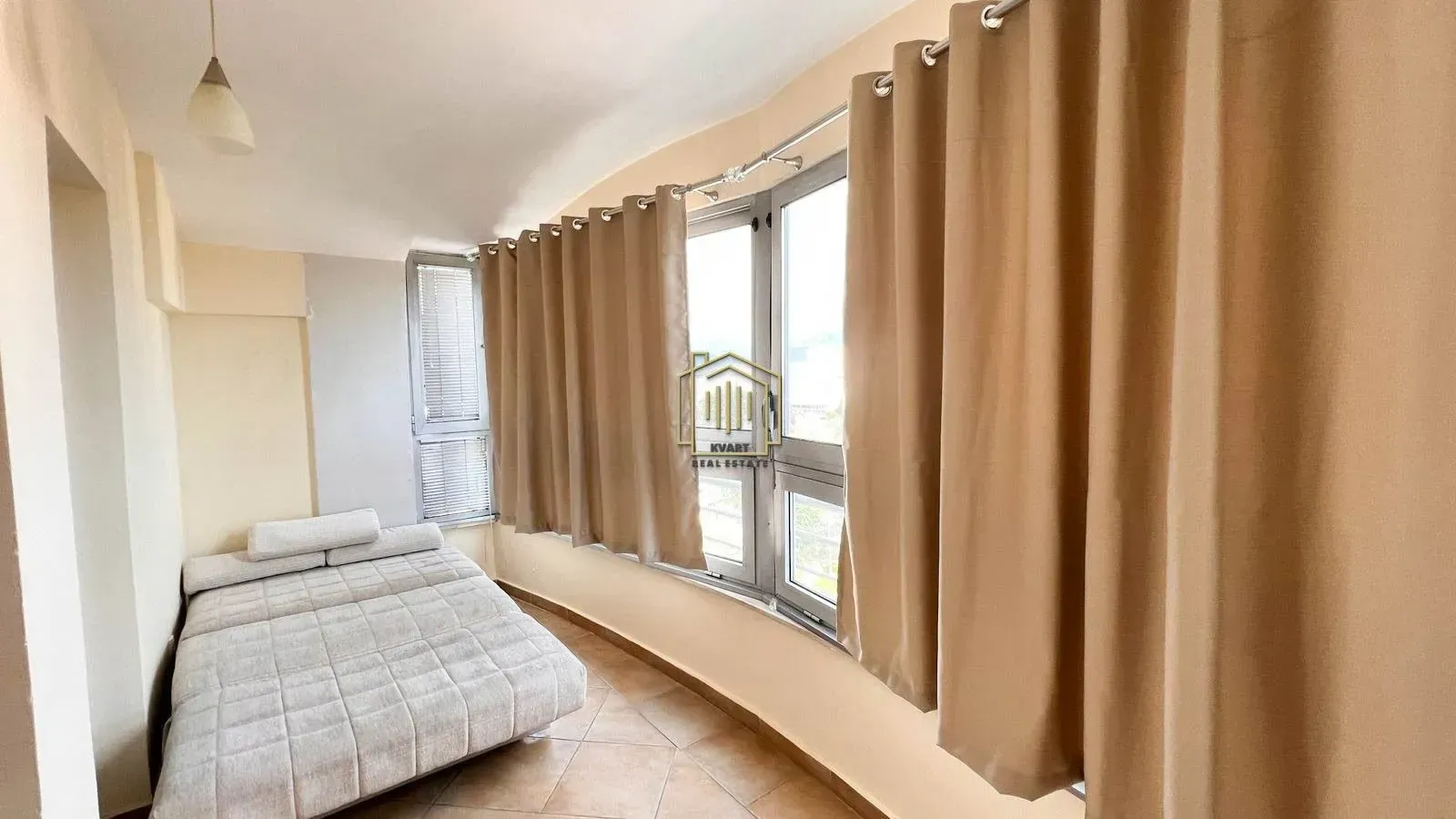 Izdavanje, jednosoban stan, 53m², Pobrežje, Podgorica