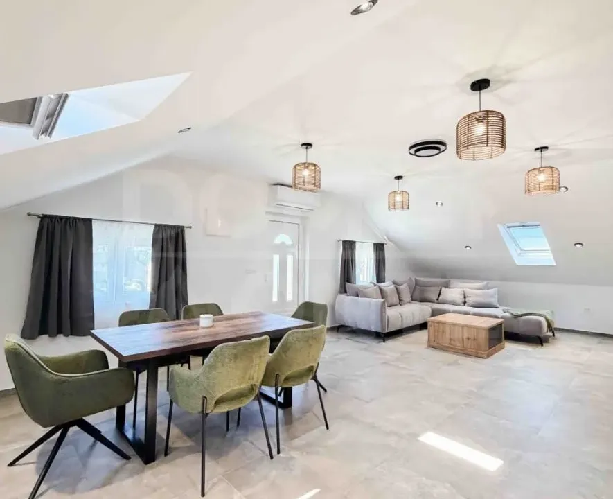 Rent, two bedroom apartment, 80m², Tivat, Crna Gora