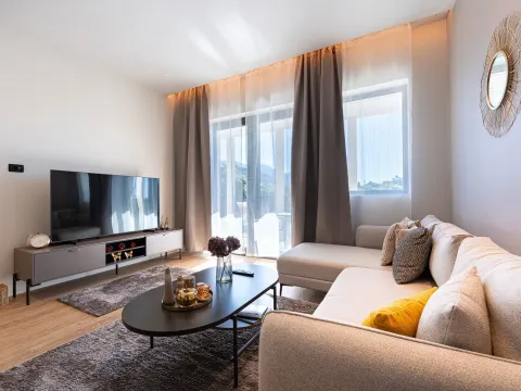 Prodaja, dvosoban stan, 89m², Porto Montenegro, Tivat - image 7