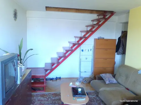 Prodaja, kuća, 220m², Cvetkova Pijaca, Zvezdara Sve Podlokacije - image 9