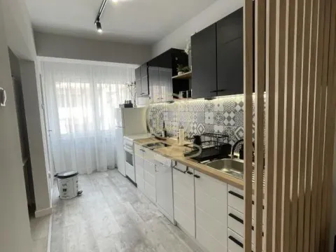 Izdavanje, četvorosoban stan, 120m², Pantelej, Niš - image 7