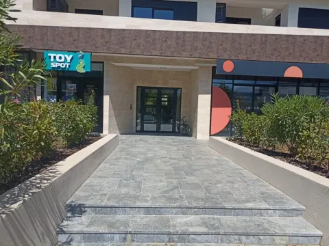 Izdavanje, jednosoban stan, 46m², Seljanovo, Tivat - image 7