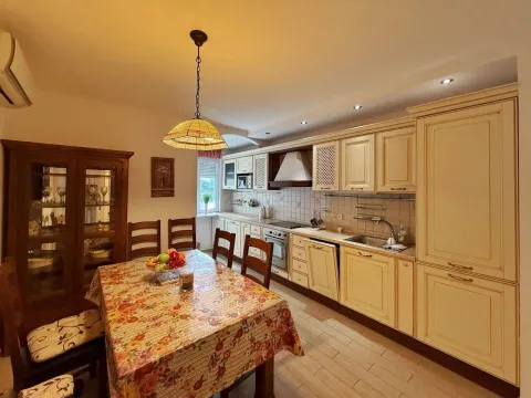 Rent, two bedroom apartment, 80m², Centar, Bar - image 4