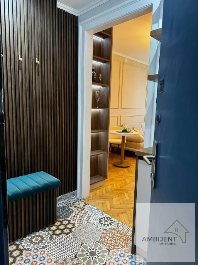 Rent, one bedroom apartment, 24m², Stari Grad, Beograd