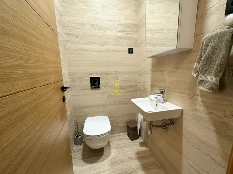 Rent, two bedroom apartment, 83m², Kod Capital Plaze, Podgorica - image 12