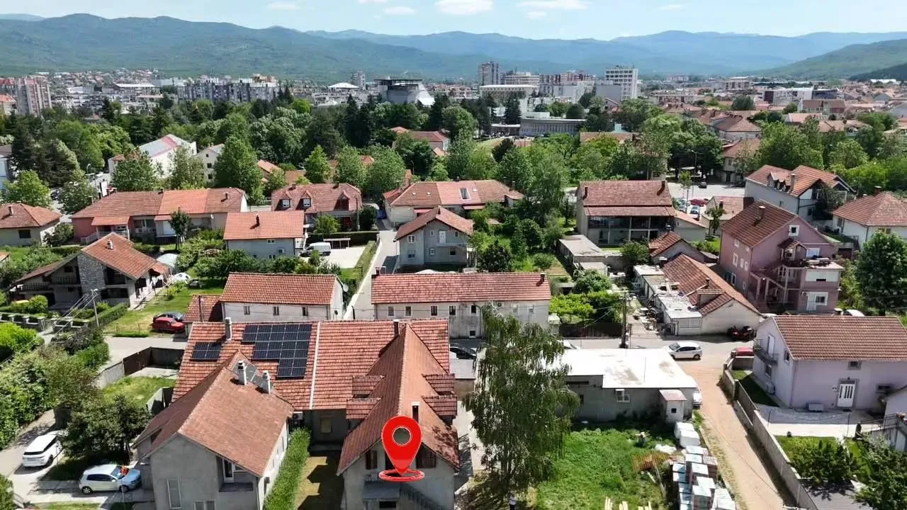 Sale, house, 197m², Stara varoš, Nikšić