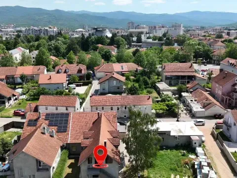 Sale, house, 197m², Stara varoš, Nikšić - image 3