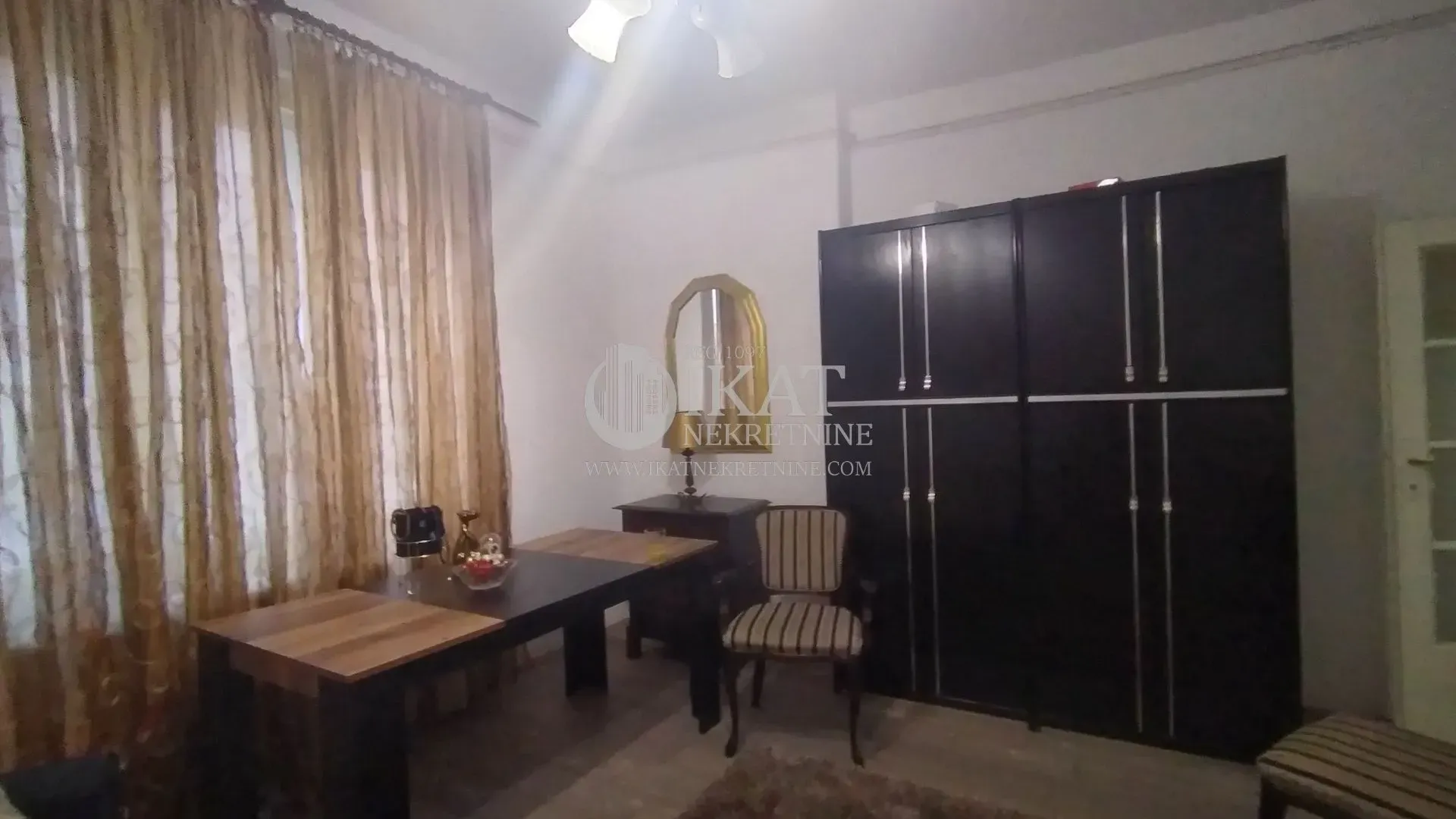 Izdavanje, dvosoban stan, 45m², Slavija, Vračar Sve Podlokacije