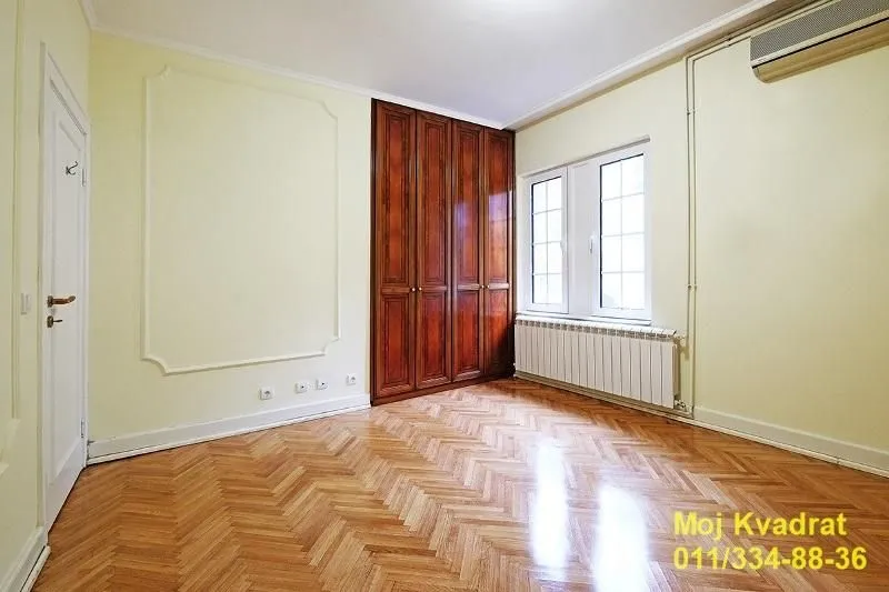 Izdavanje, kuća, 375m², Senjak, Beograd