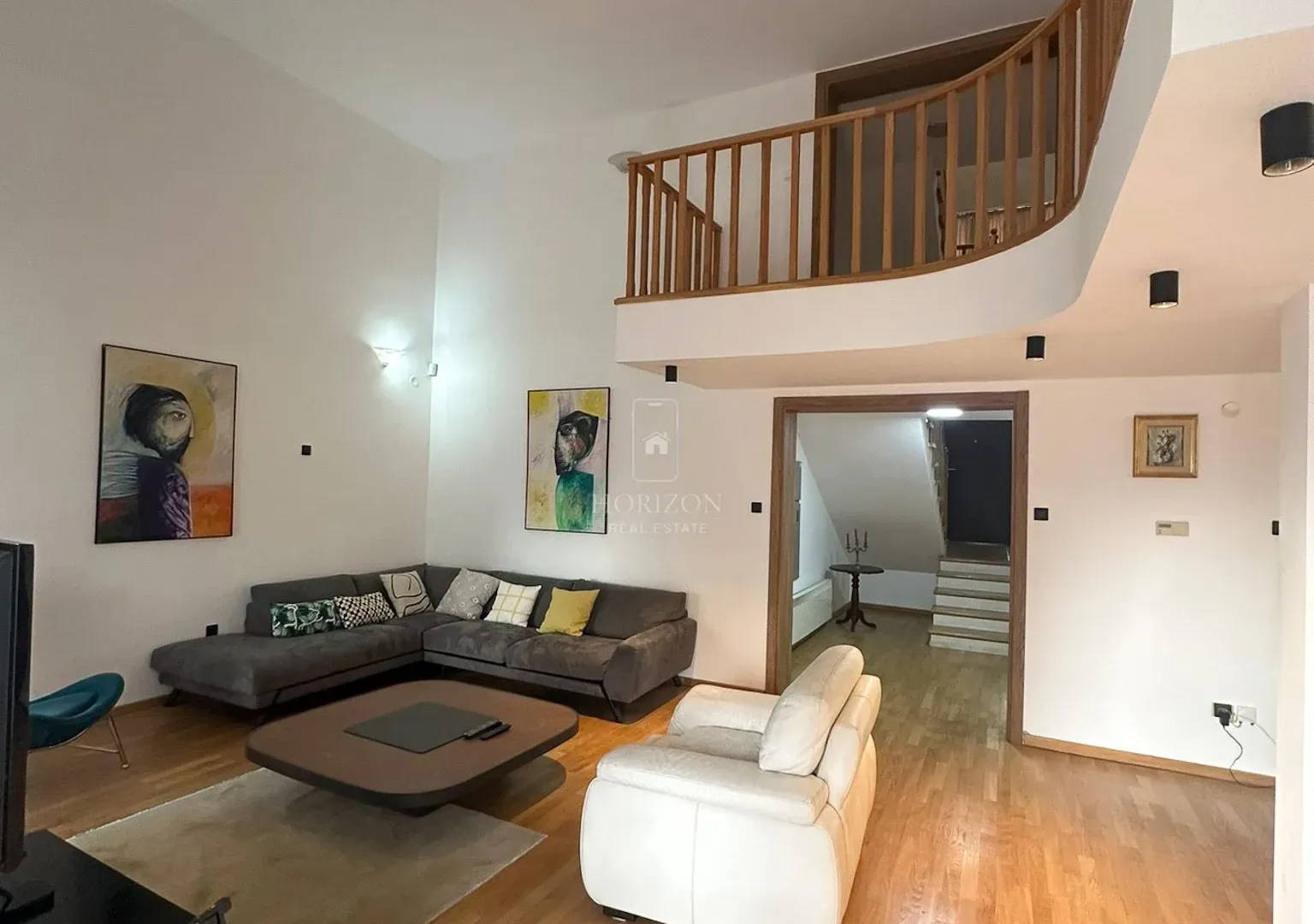 Rent, house, 300m², Gorica C, Podgorica