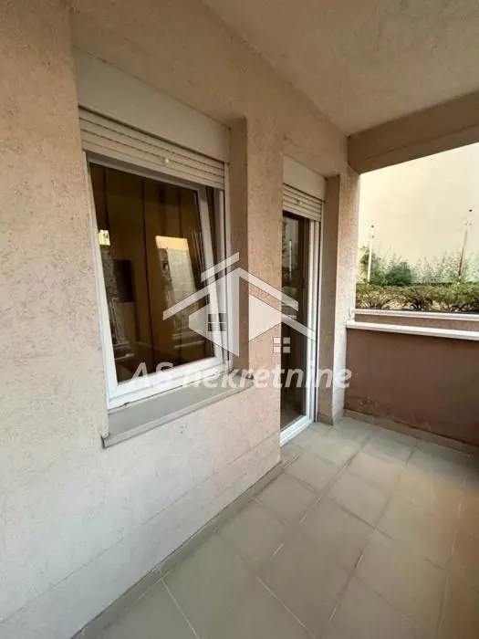 Izdavanje, dvosoban stan, 48m², Cvetkova Pijaca, Zvezdara Sve Podlokacije
