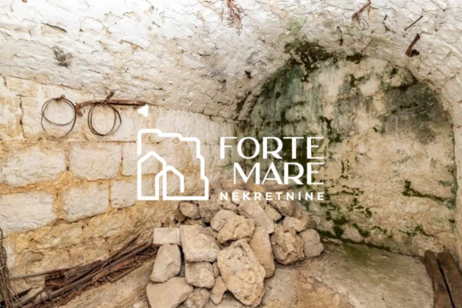 Prodaja, kuća, 100m², Sutorina, Herceg Novi
