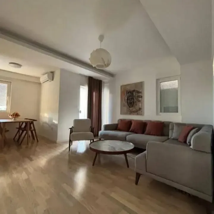 Prodaja, dvosoban stan, 67m², Centar, Podgorica