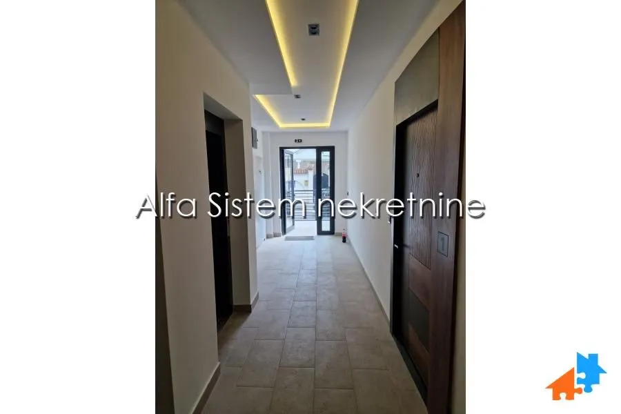 Rent, four bedroom apartment, 144m², Voždovac Sve Podlokacije, Beograd