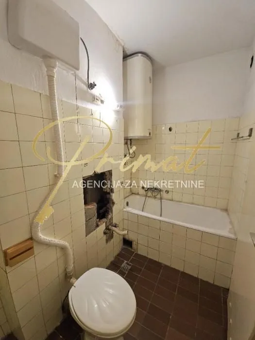 Sale, three bedroom apartment, 84m², Vukov Spomenik, Zvezdara Sve Podlokacije
