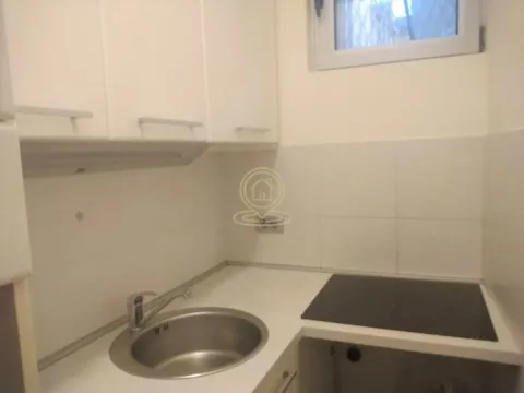 Izdavanje, poslovni prostor, 80m², Stari Grad, Beograd - image 10