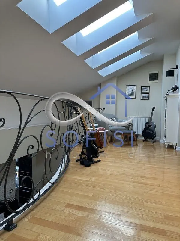 Prodaja, četvorosoban stan, 136m², Grbavica, Novi Sad Sve Podlokacije