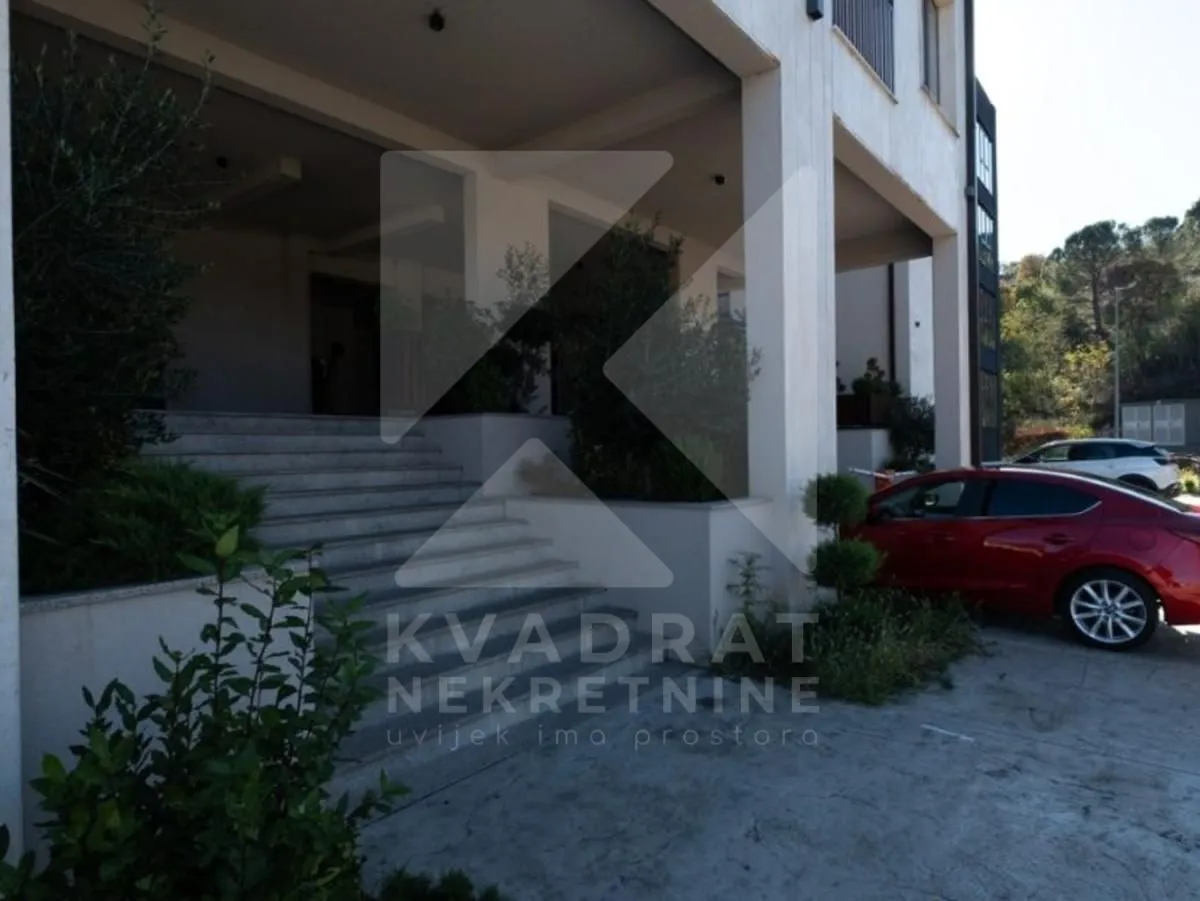 Prodaja, trosoban stan, 96m², Gornja Gorica, Podgorica