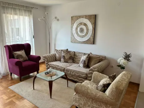 Izdavanje, stan, 50m², Tološka šuma, Podgorica