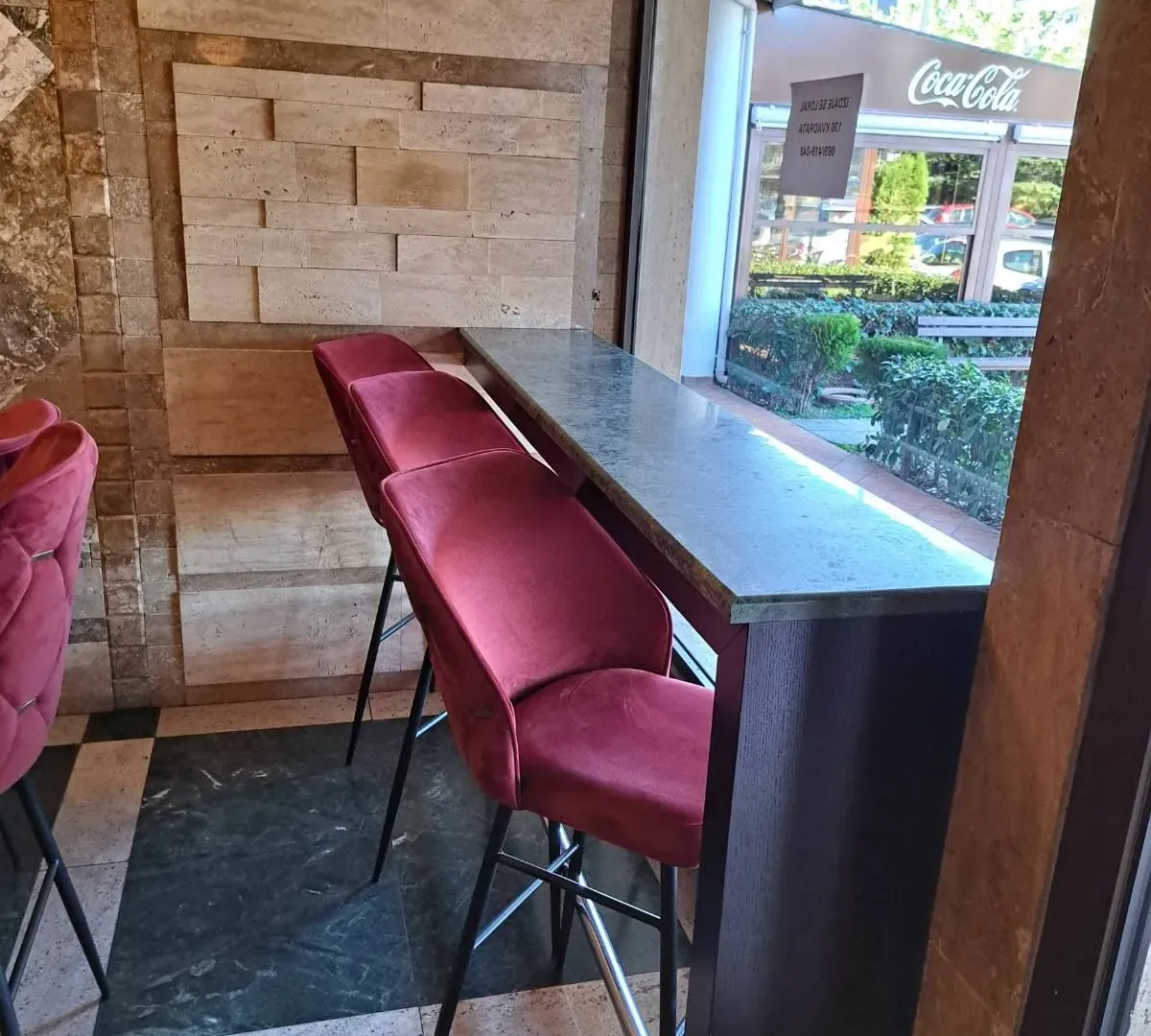 Rent, hospitality venue, 130m², Stari Aerodrom, Podgorica