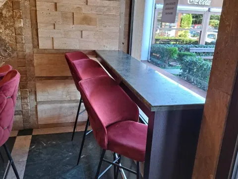 Rent, hospitality venue, 130m², Stari Aerodrom, Podgorica - image 1