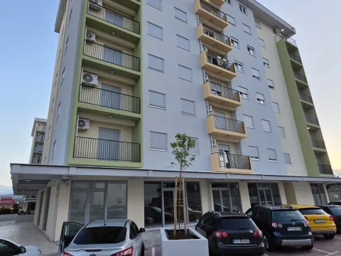 Rent, office space, 125m², Zabjelo, Podgorica - image 1