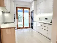 Izdavanje, kuća, 250m², Savski Venac, Beograd - image 4