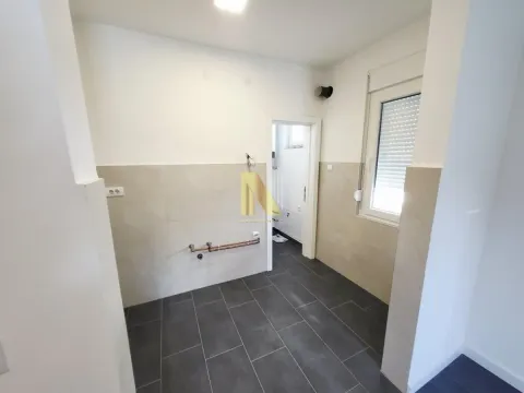 Izdavanje, poslovni prostor, 68m², Veternik, Novi Sad Sve Podlokacije - image 4