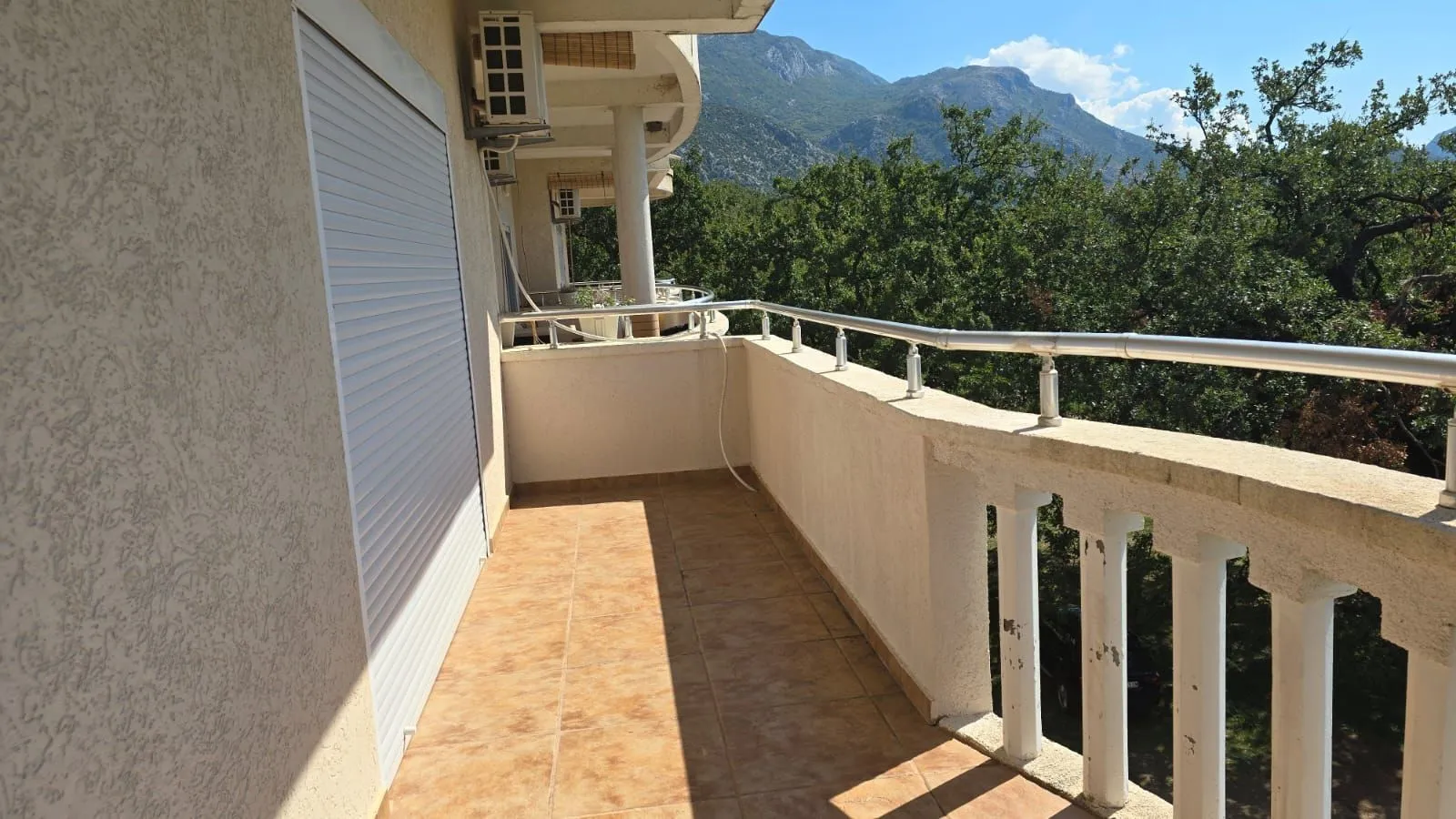 Prodaja, dvosoban stan, 93m², Buljarica, Budva
