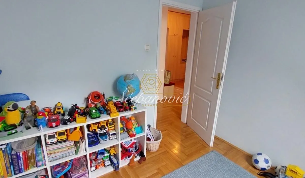 Prodaja, trosoban stan, 63m², Betanija, Novi Sad Sve Podlokacije
