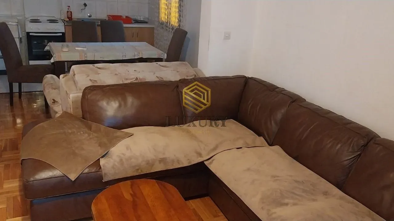 Izdavanje, jednosoban stan, 65m², Tološi, Podgorica