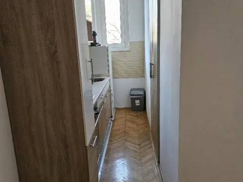 Rent, two bedroom apartment, 32m², Stari Grad, Beograd - image 13