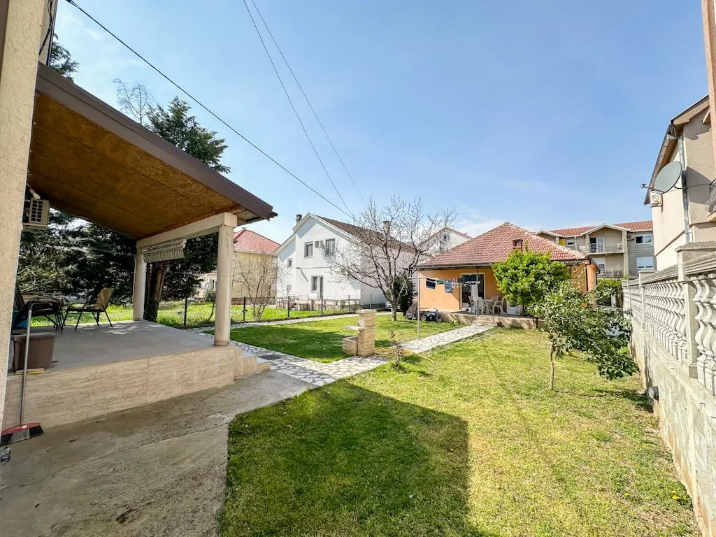 Prodaja, kuća, 100m², Dalmatinska ulica, Podgorica
