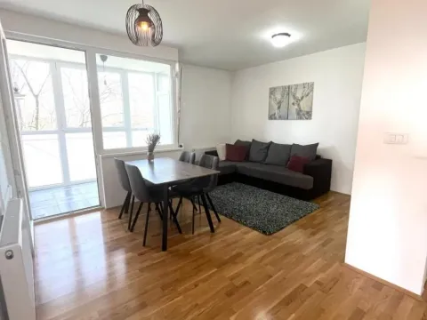 Prodaja, trosoban stan, 75m², Lion, Zvezdara Sve Podlokacije - image 2