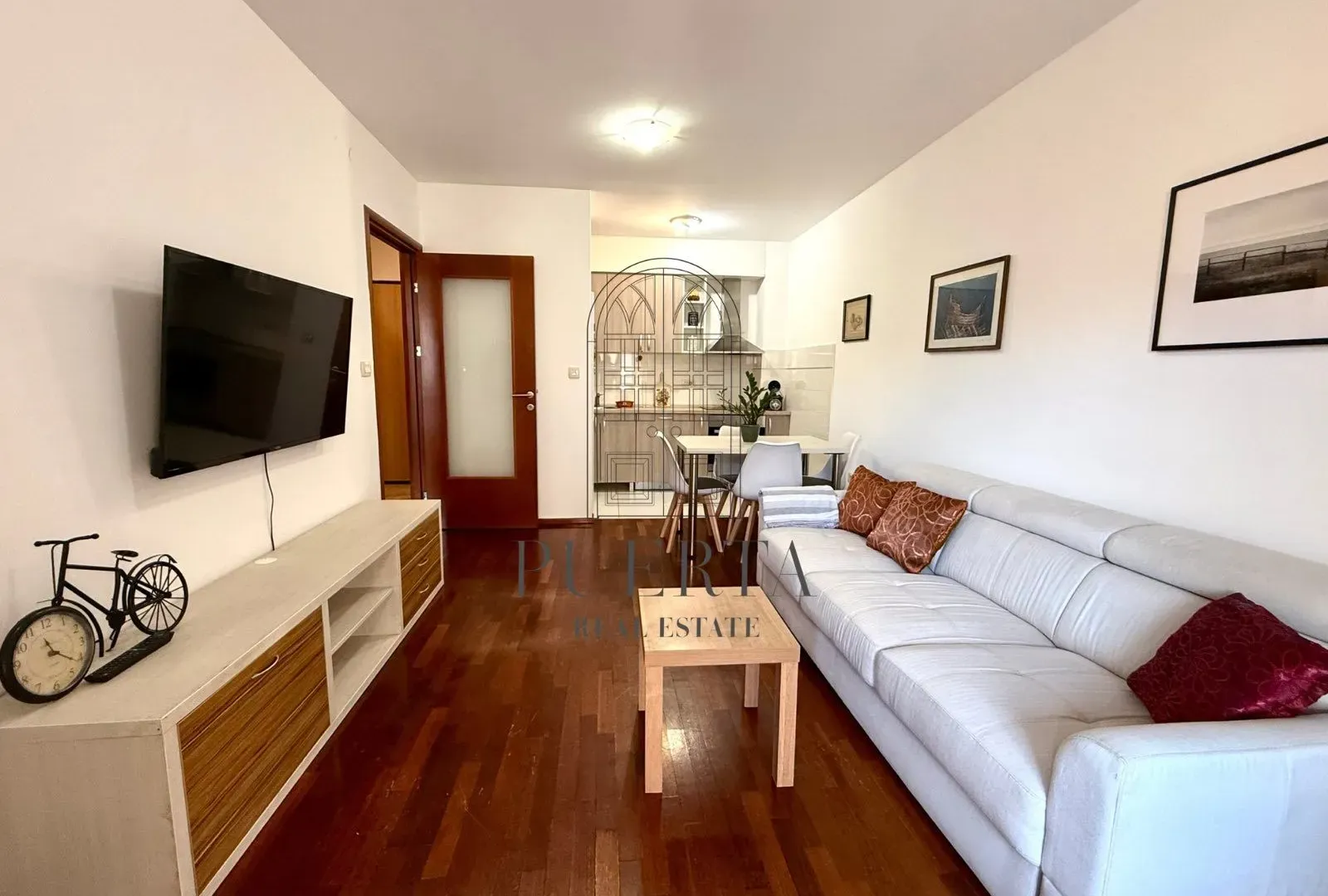 Rent, one bedroom apartment, 45m², Stari Aerodrom, Podgorica