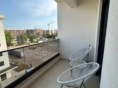 Izdavanje, jednosoban stan, 47m², City Kvart, Podgorica - image 4
