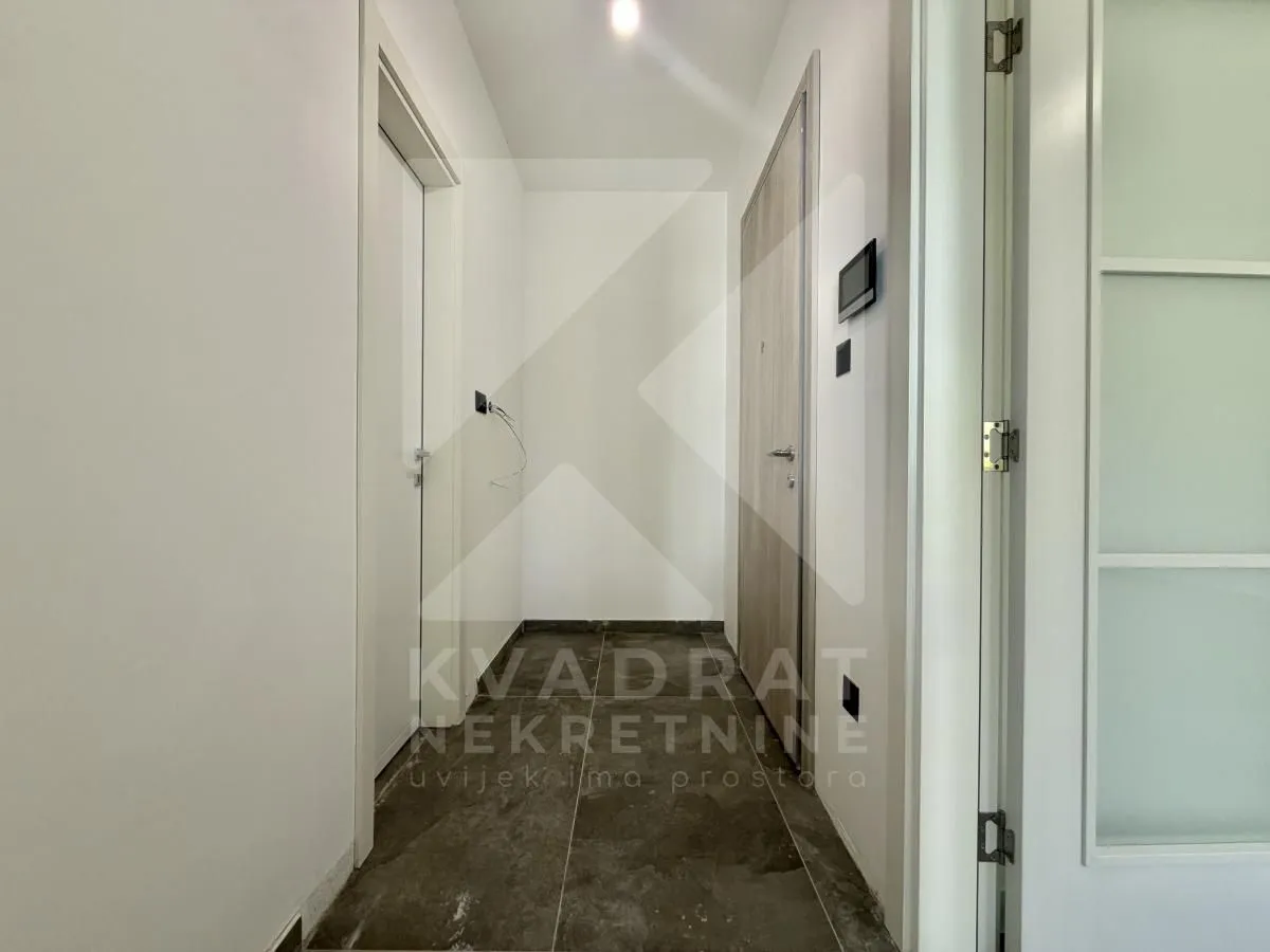 Izdavanje, jednosoban stan, 44m², Centar, Podgorica