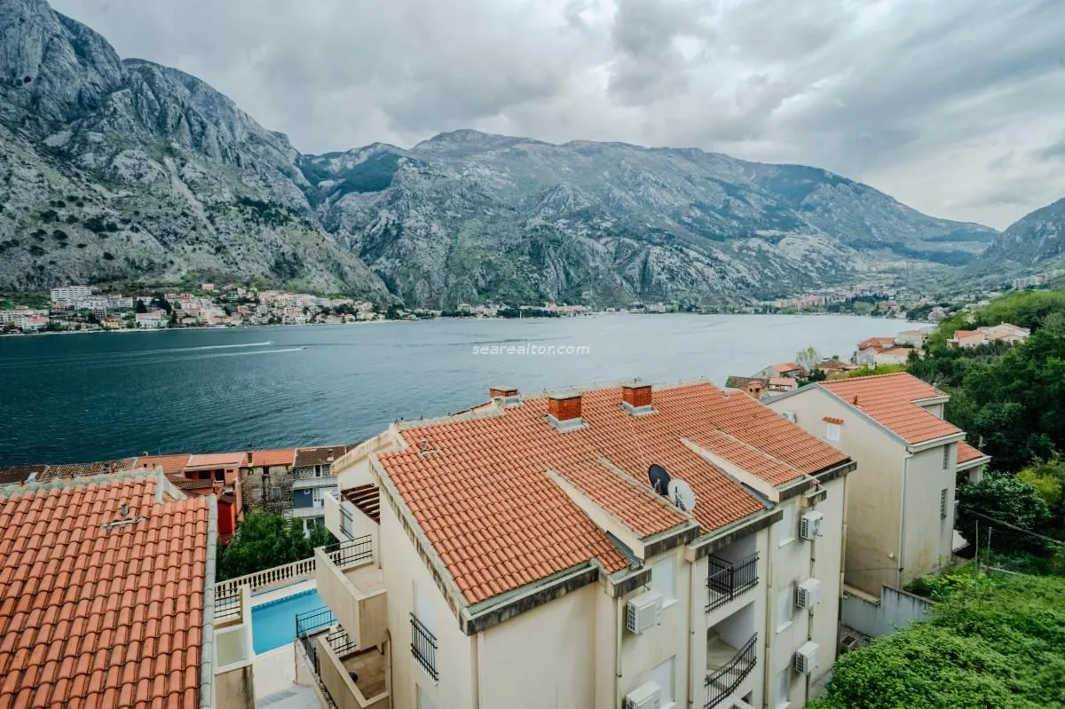 Prodaja, dvosoban stan, 44m², Muo, Kotor