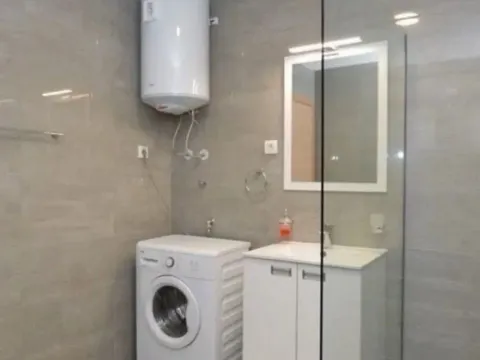 Prodaja, dvosoban stan, 69m², Centar, Tivat - image 11