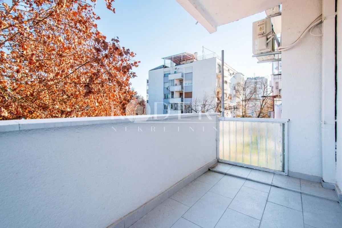 Rent, office space, 45m², Preko Morače, Podgorica