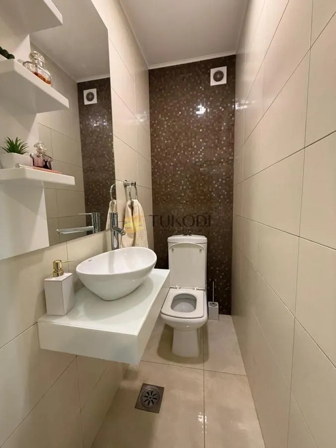 Prodaja, stan, 146m², Rotkvarija, Novi Sad Sve Podlokacije