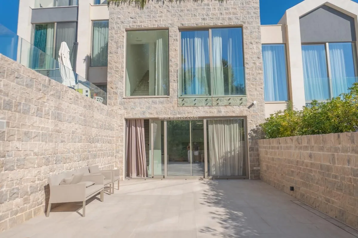 Prodaja, kuća, 288m², Donja Lastva, Tivat