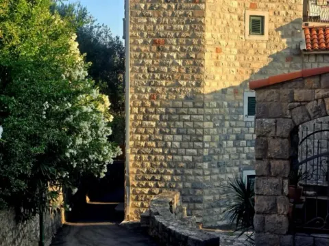 Prodaja, trosoban stan, 48m², Rafailovići, Budva - image 11