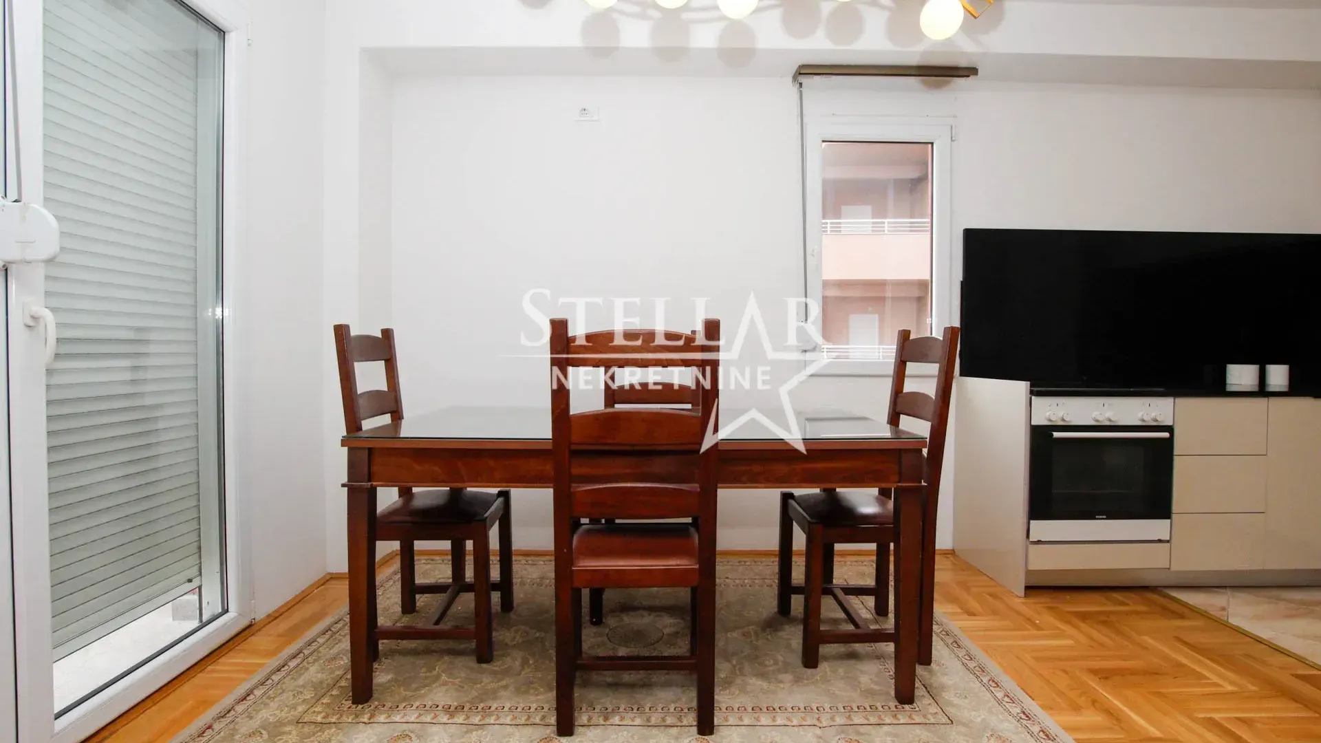 Rent, three bedroom apartment, 92m², 1 maj, Podgorica