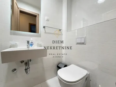 Izdavanje, dvosoban stan, 70m², Master Kvart, Podgorica - image 7