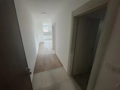 Prodaja, dvosoban stan, 42m², Salajka, Novi Sad Sve Podlokacije - image 8