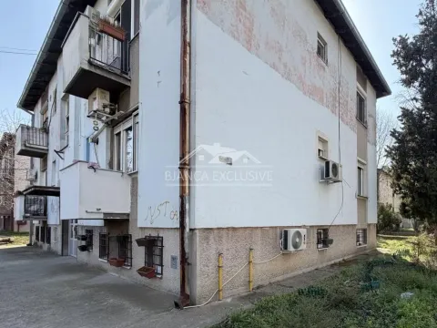 Sale, two bedroom apartment, 63m², Zemun Kalvarija, Zemun Sve Podlokacije - image 2